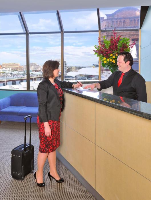 metro apartments on king street