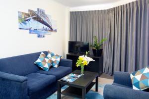 metro apartments on king street