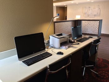 holiday inn express defuniak springs by ihg