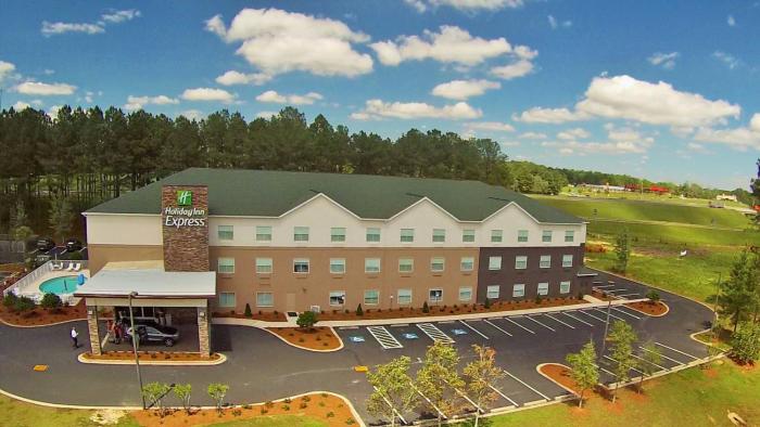 holiday inn express defuniak springs by ihg