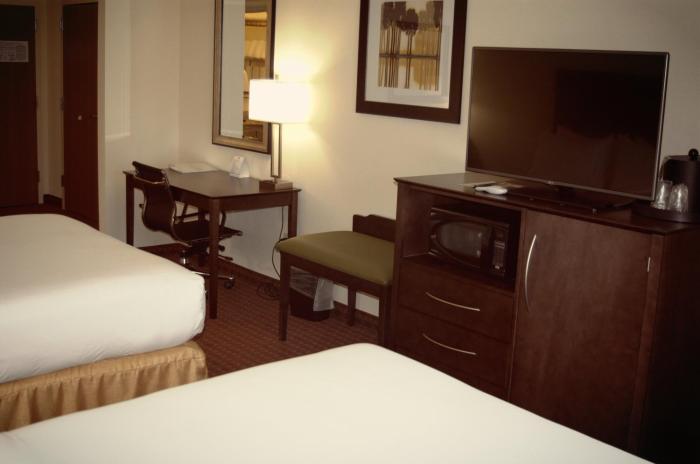 holiday inn express defuniak springs by ihg