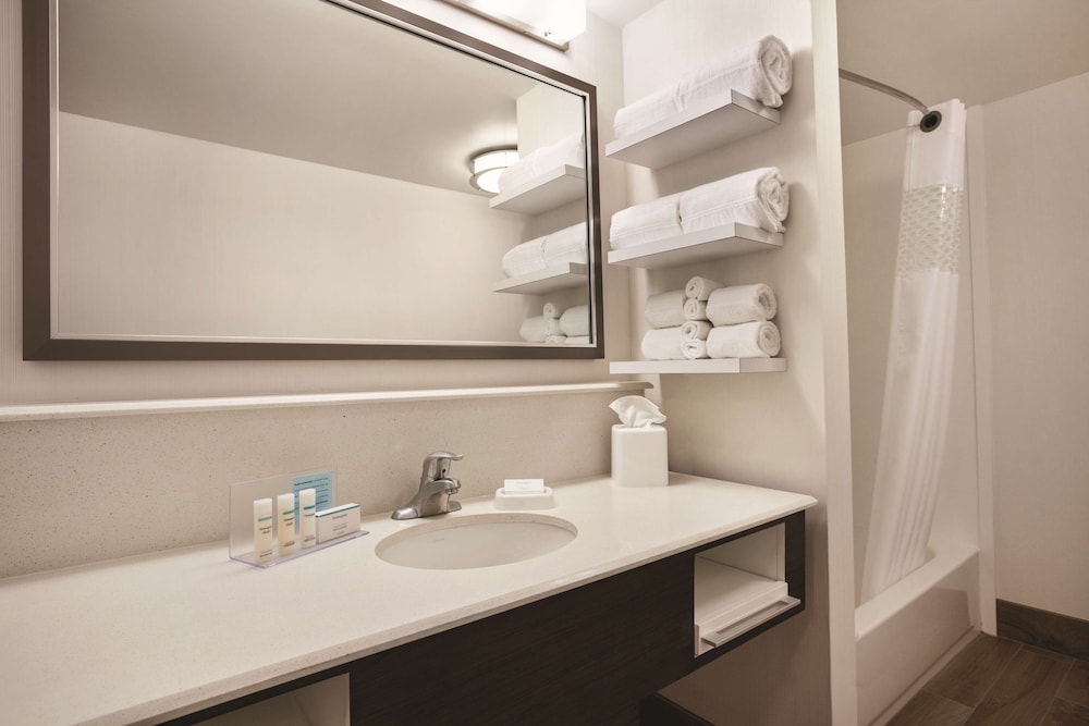 hampton inn brigham city