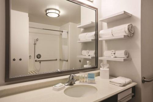 hampton inn brigham city
