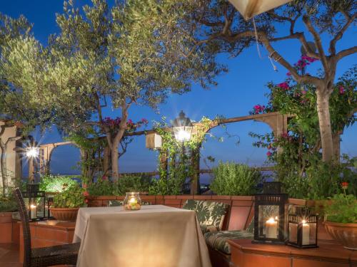 hotel diana roof garden