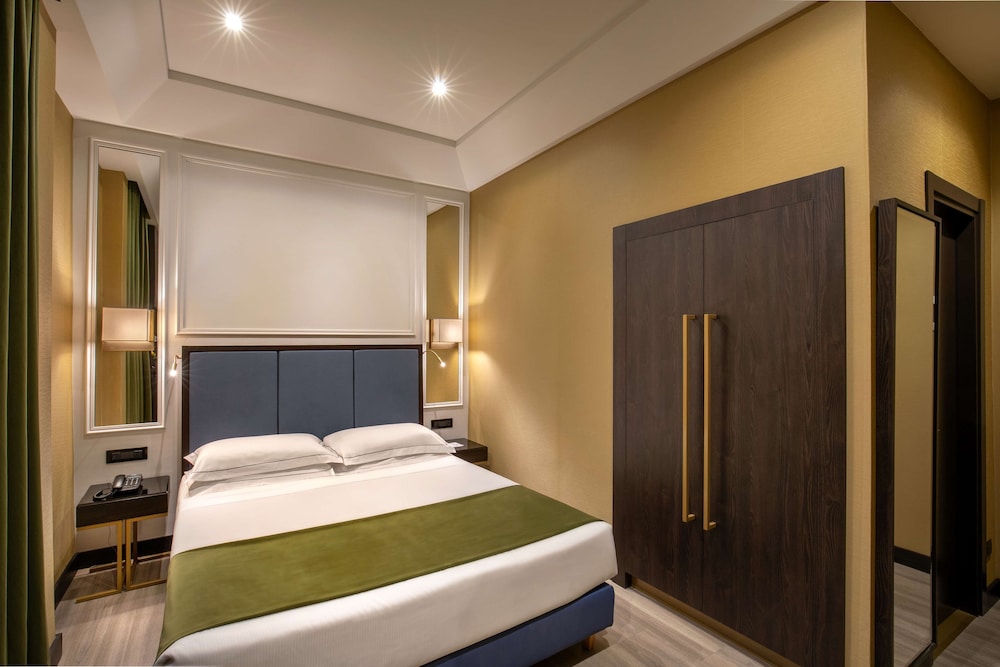 hotel diana roof garden