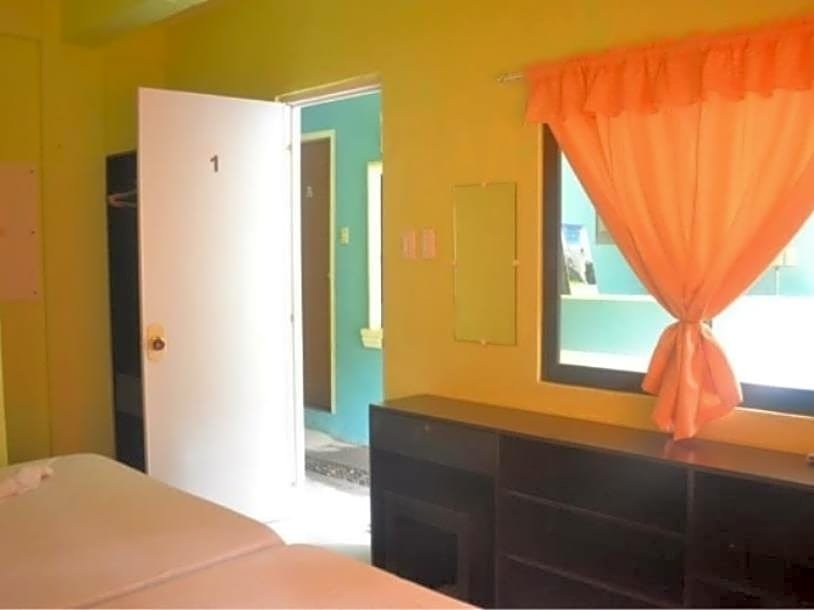 ellens resort annex