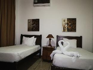 natural pacific suites