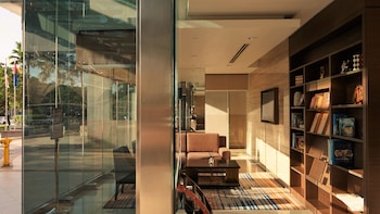 trinidad suites puteri harbour