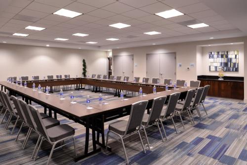 holiday inn express and suites loma linda san bernardino s