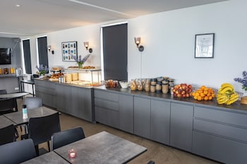 201 hotel