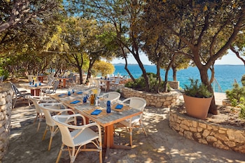 falkensteiner residences senia