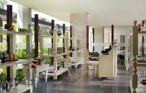 holiday inn resort bali nusa dua by ihg