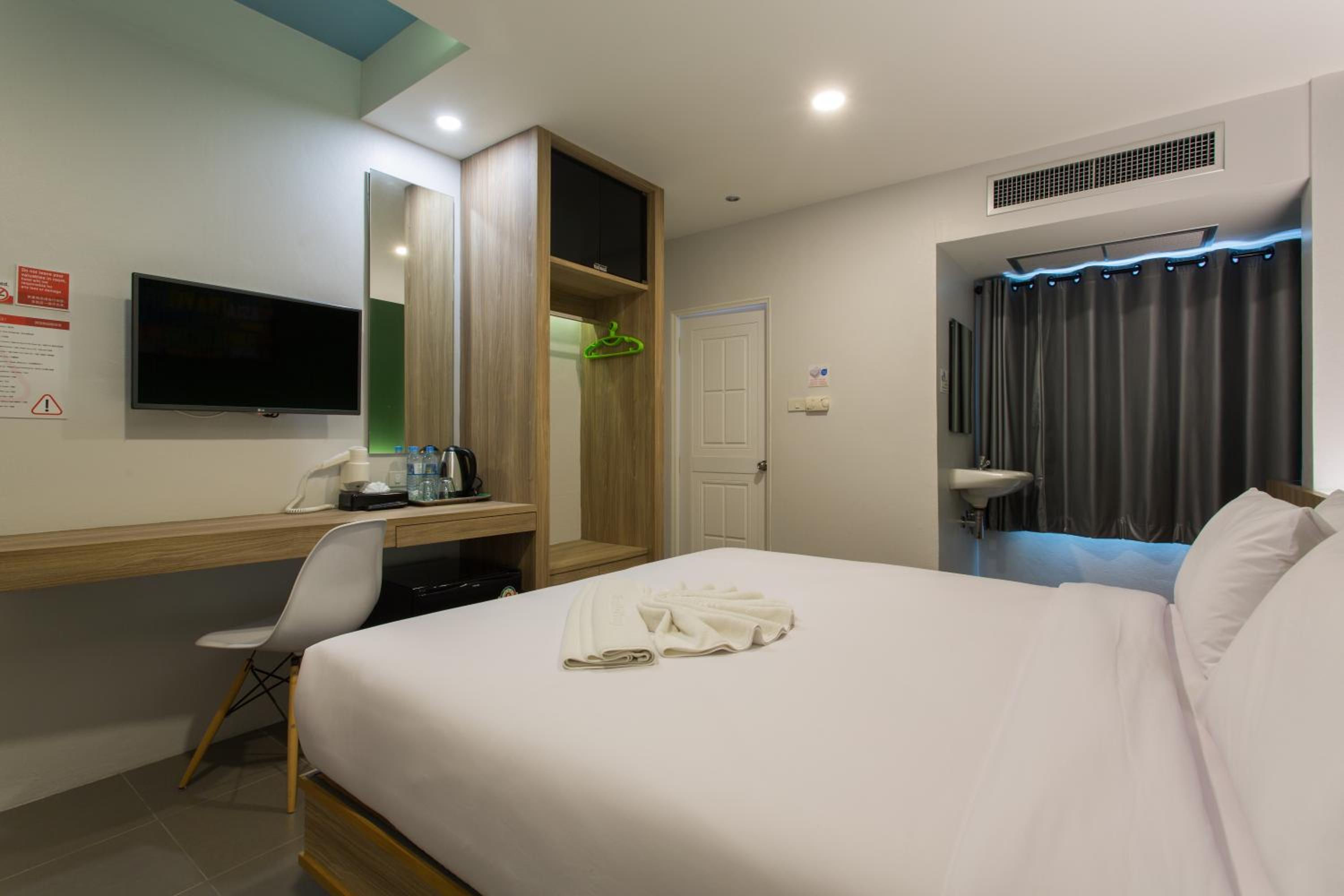 city hotel