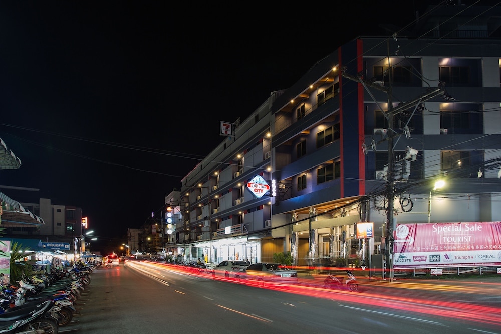city hotel