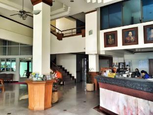 city hotel
