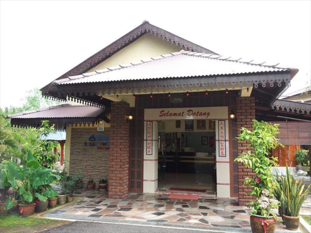sabak awor resort