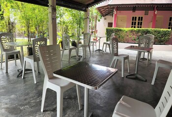 sabak awor resort