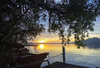 sabak awor resort