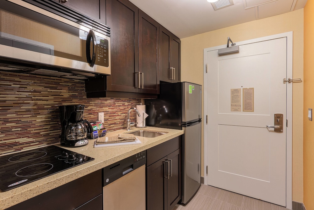 Towneplace Suites By Marriott Belleville,Bloomfield>>Belleville,4 star