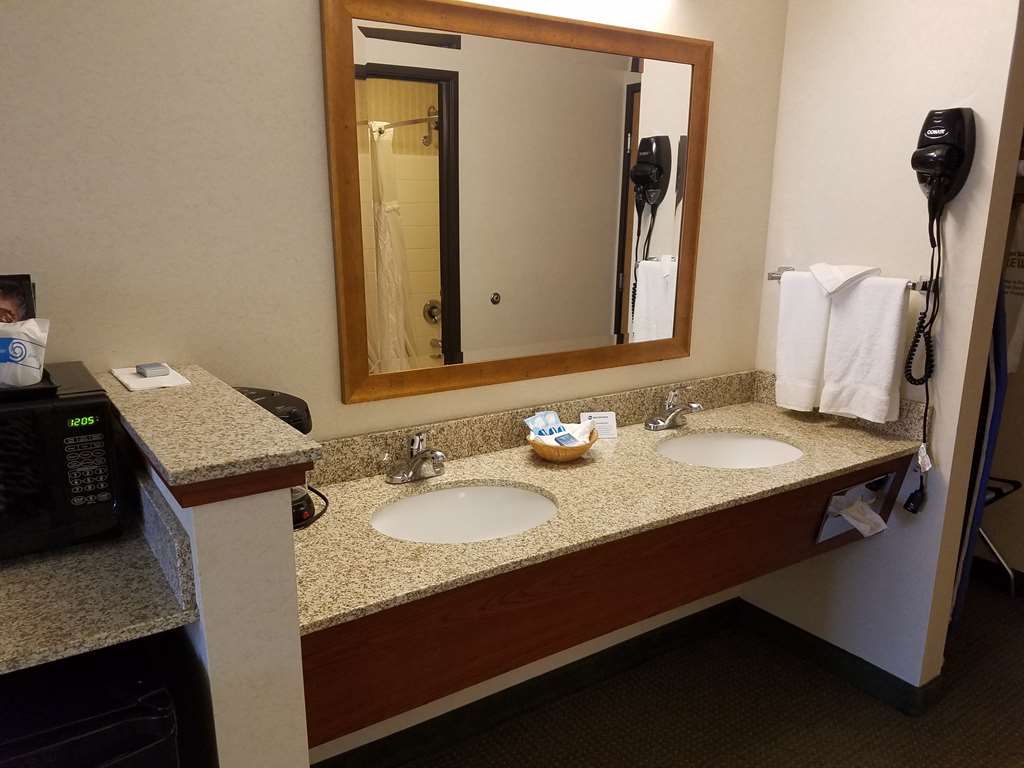 best western oak meadows inn