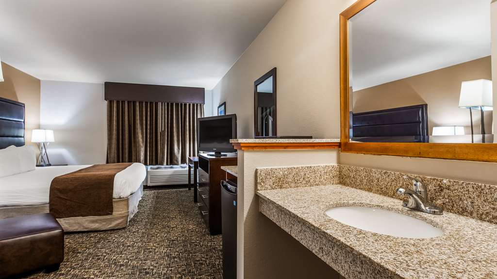 best western oak meadows inn