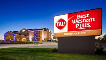 best western plus hiawatha hotel