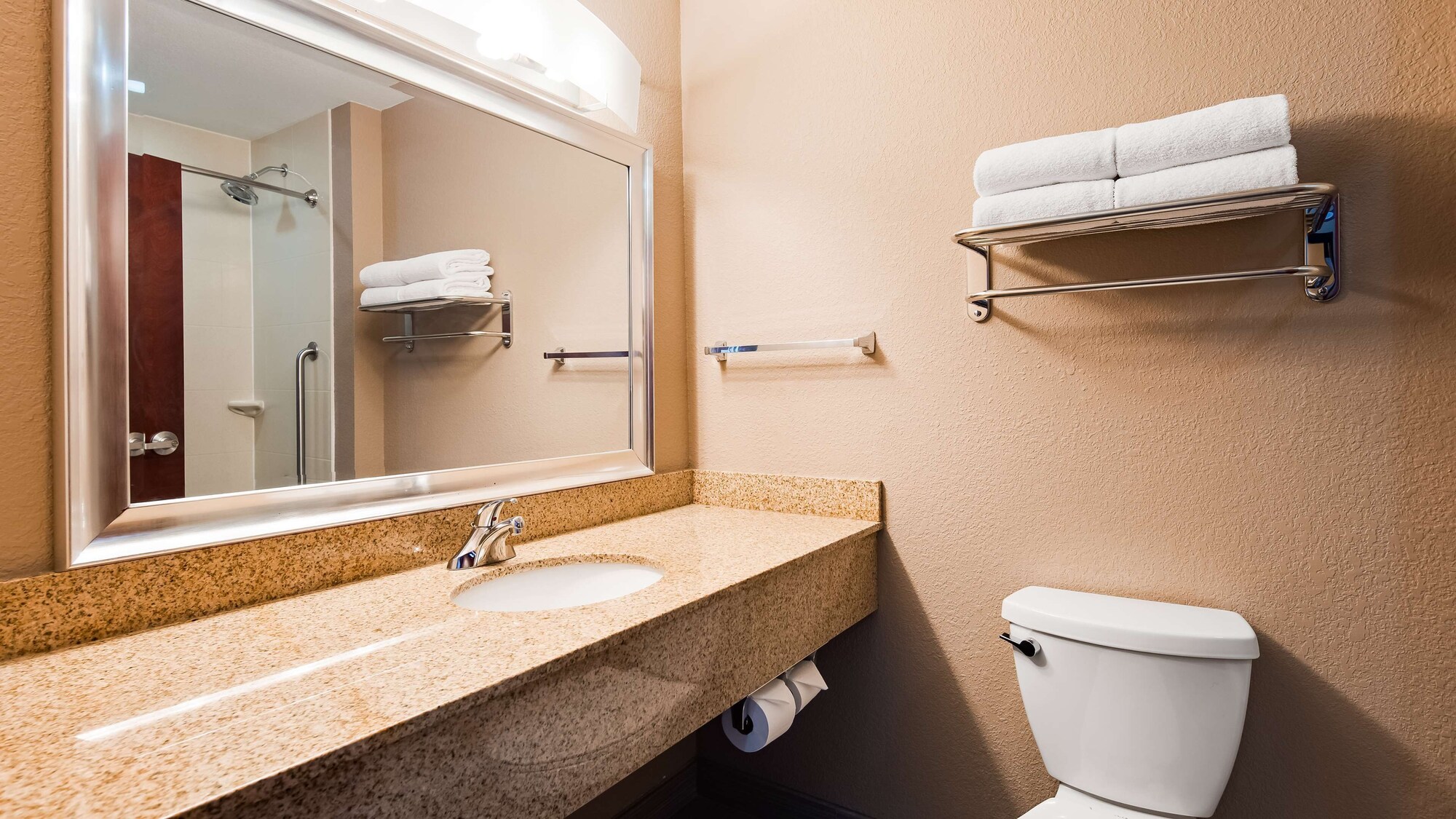 best western plus hiawatha hotel