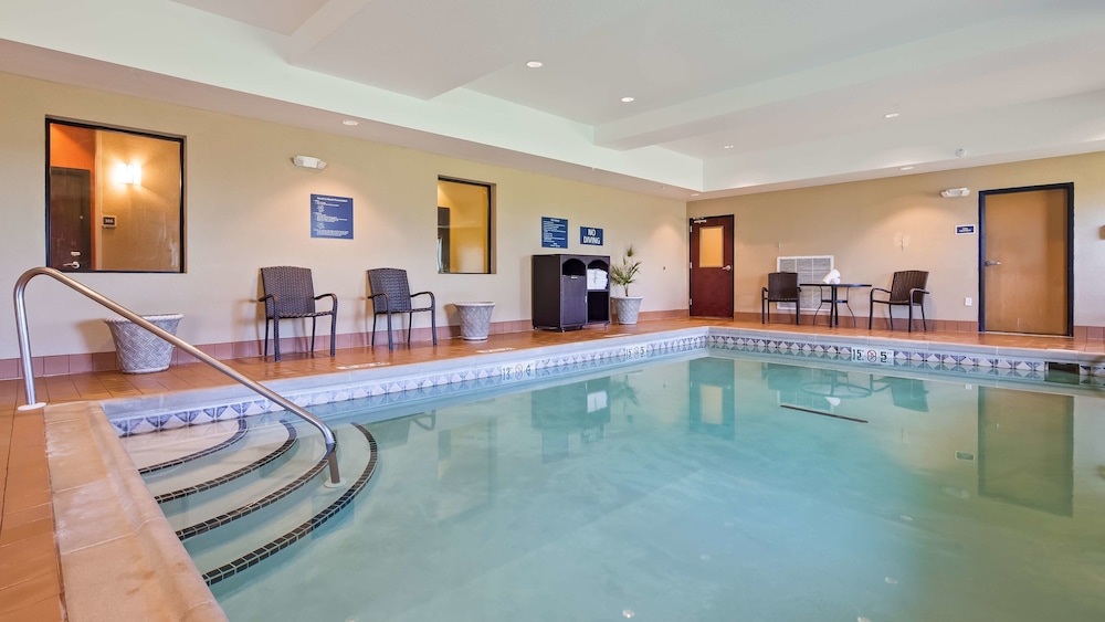 best western plus hiawatha hotel