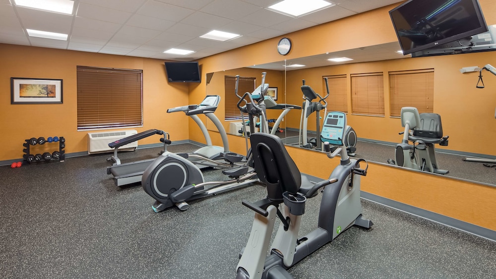 best western plus hiawatha hotel