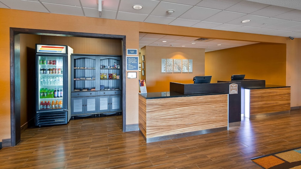 best western plus hiawatha hotel