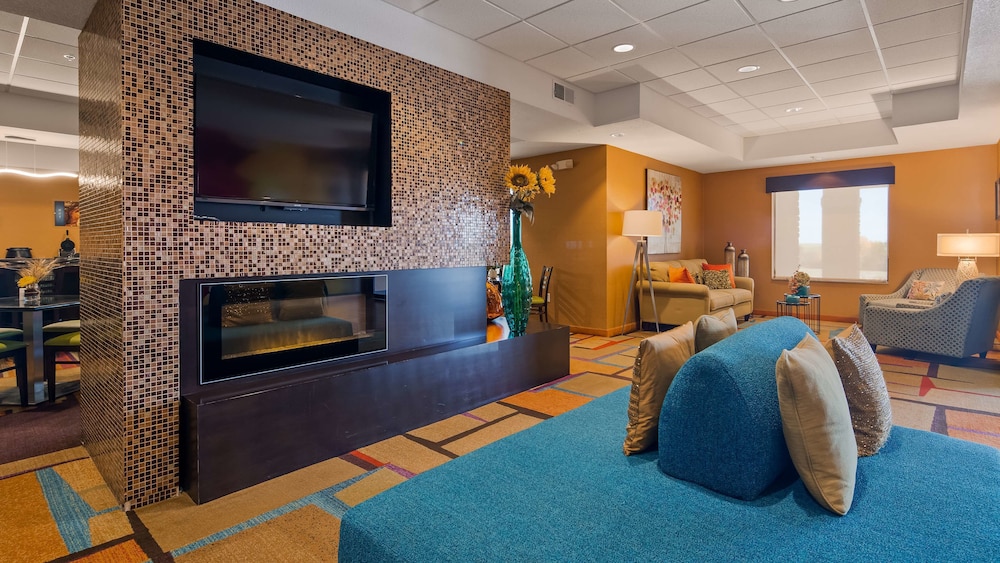 best western plus hiawatha hotel