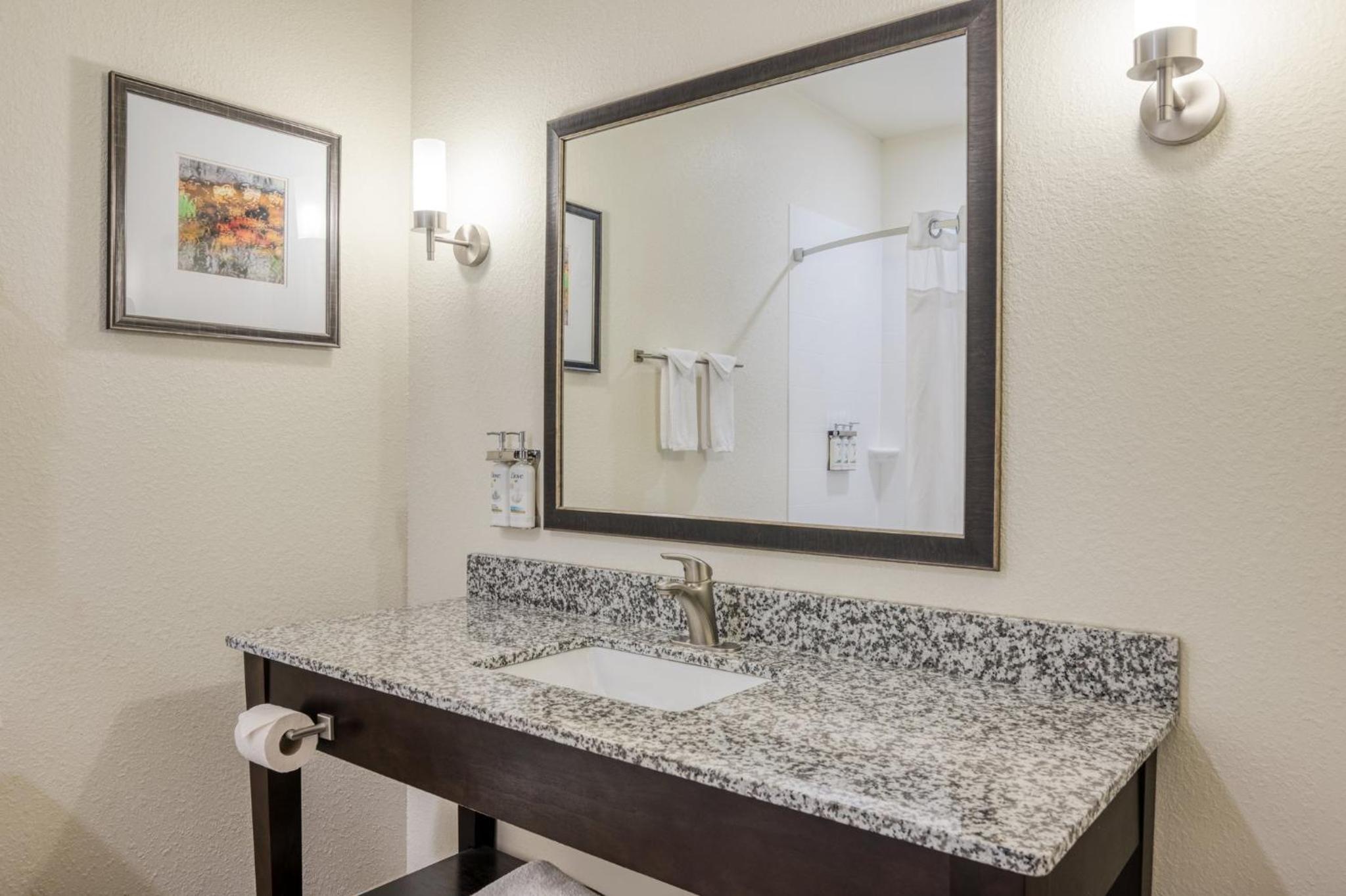 holiday inn express and suites edwardsville by ihg
