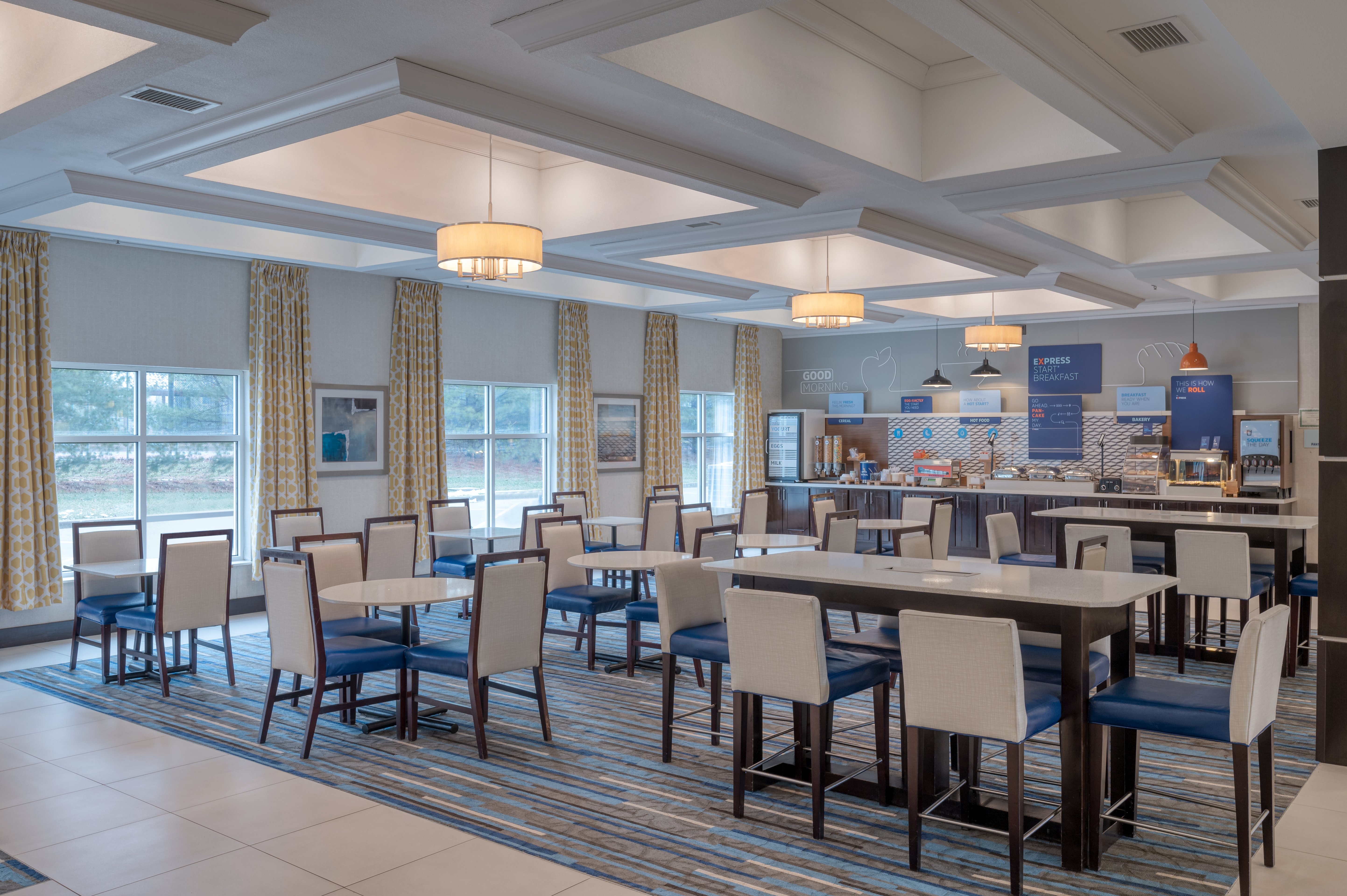 holiday inn express and suites edwardsville by ihg