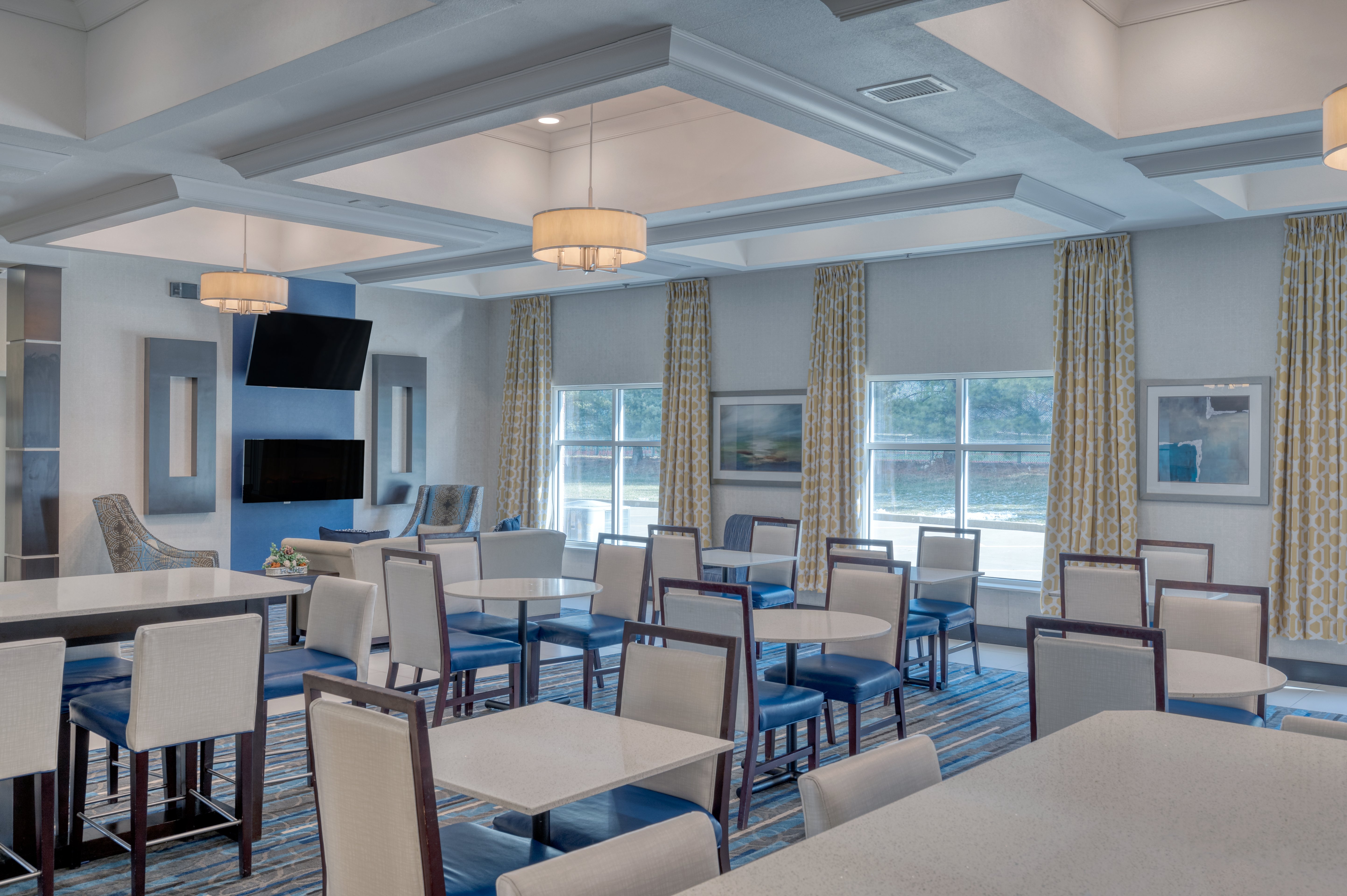 holiday inn express and suites edwardsville by ihg