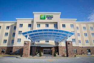 holiday inn express and suites edwardsville by ihg