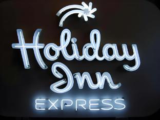 holiday inn express and suites edwardsville by ihg