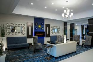 holiday inn express and suites edwardsville by ihg