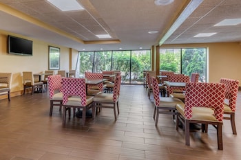 suburban studios arlington heights elk grove