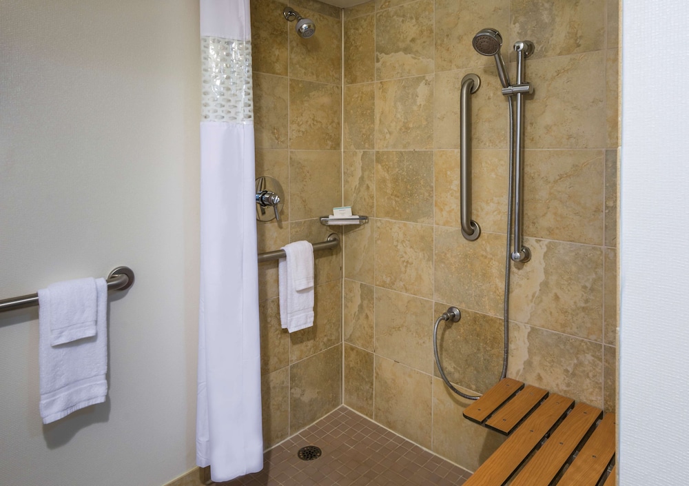 homewood suites by hilton chicago downtown magnificent mile