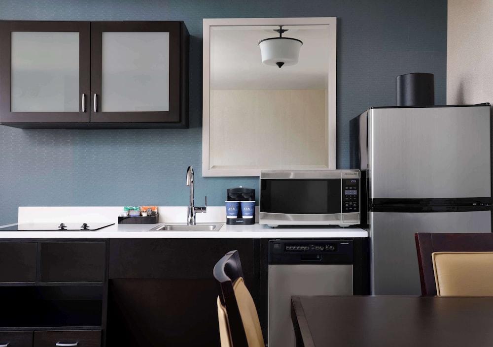 homewood suites by hilton chicago downtown magnificent mile