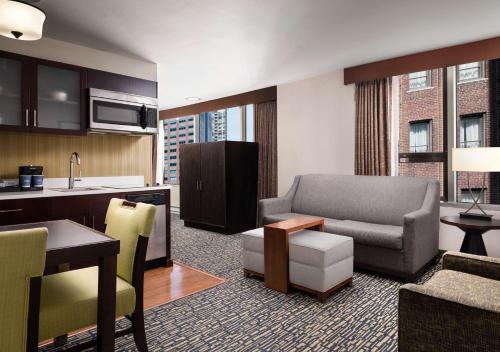 homewood suites by hilton chicago downtown magnificent mile