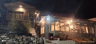 sunrise resort dhanolti