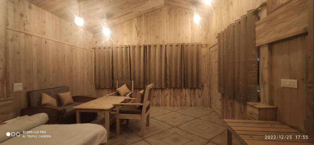 sunrise resort dhanolti