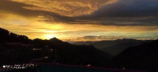 sunrise resort dhanolti