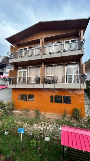 sunrise resort dhanolti