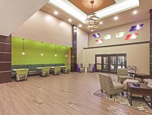 La Quinta Inn & Suites Tyler - University Area,Texas>>Tyler,3 star