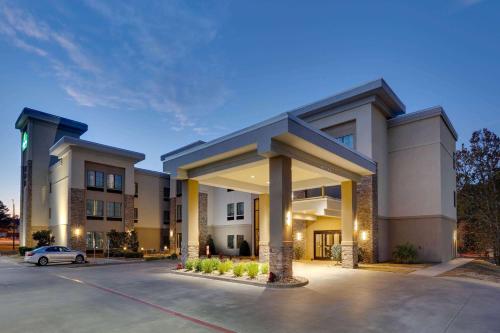 La Quinta Inn & Suites Tyler - University Area,Texas>>Tyler,3 star