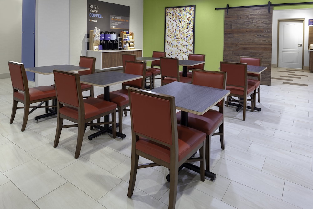 holiday inn express myrtle beach broadway at the beach by ihg