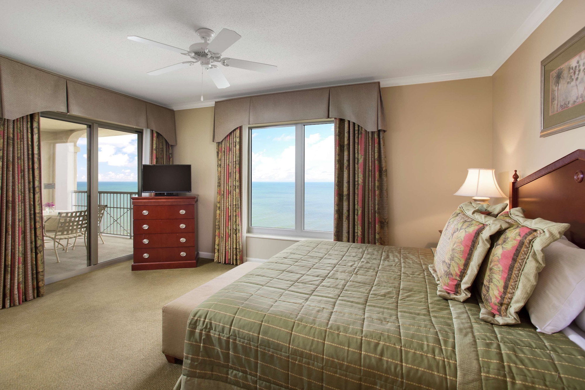 royale palms condominiums