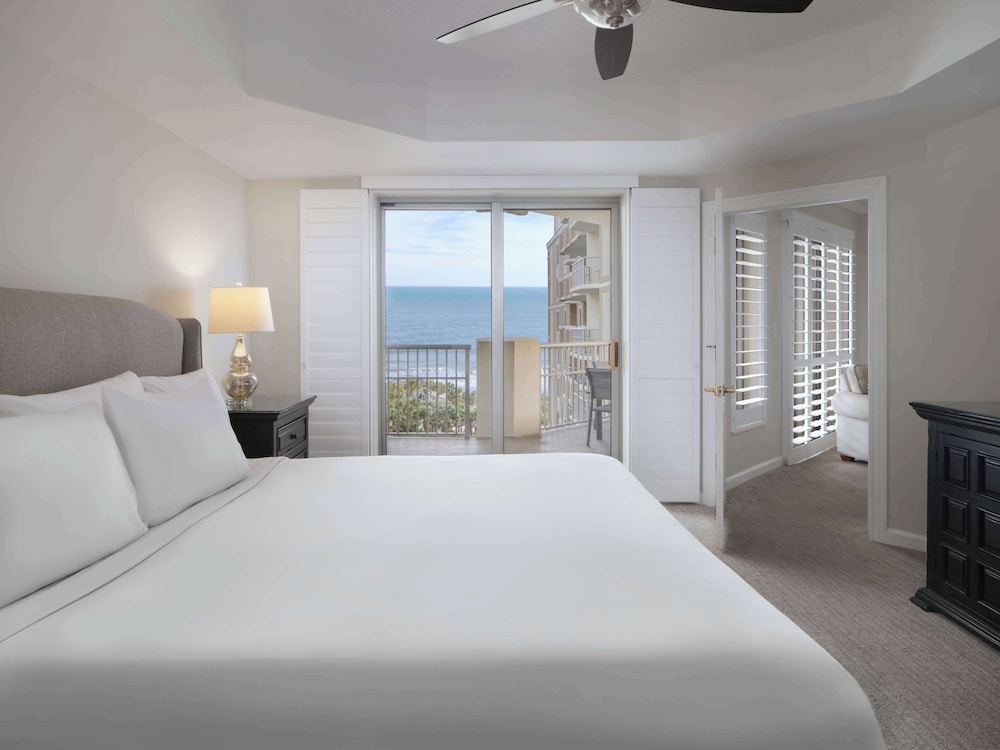 royale palms condominiums